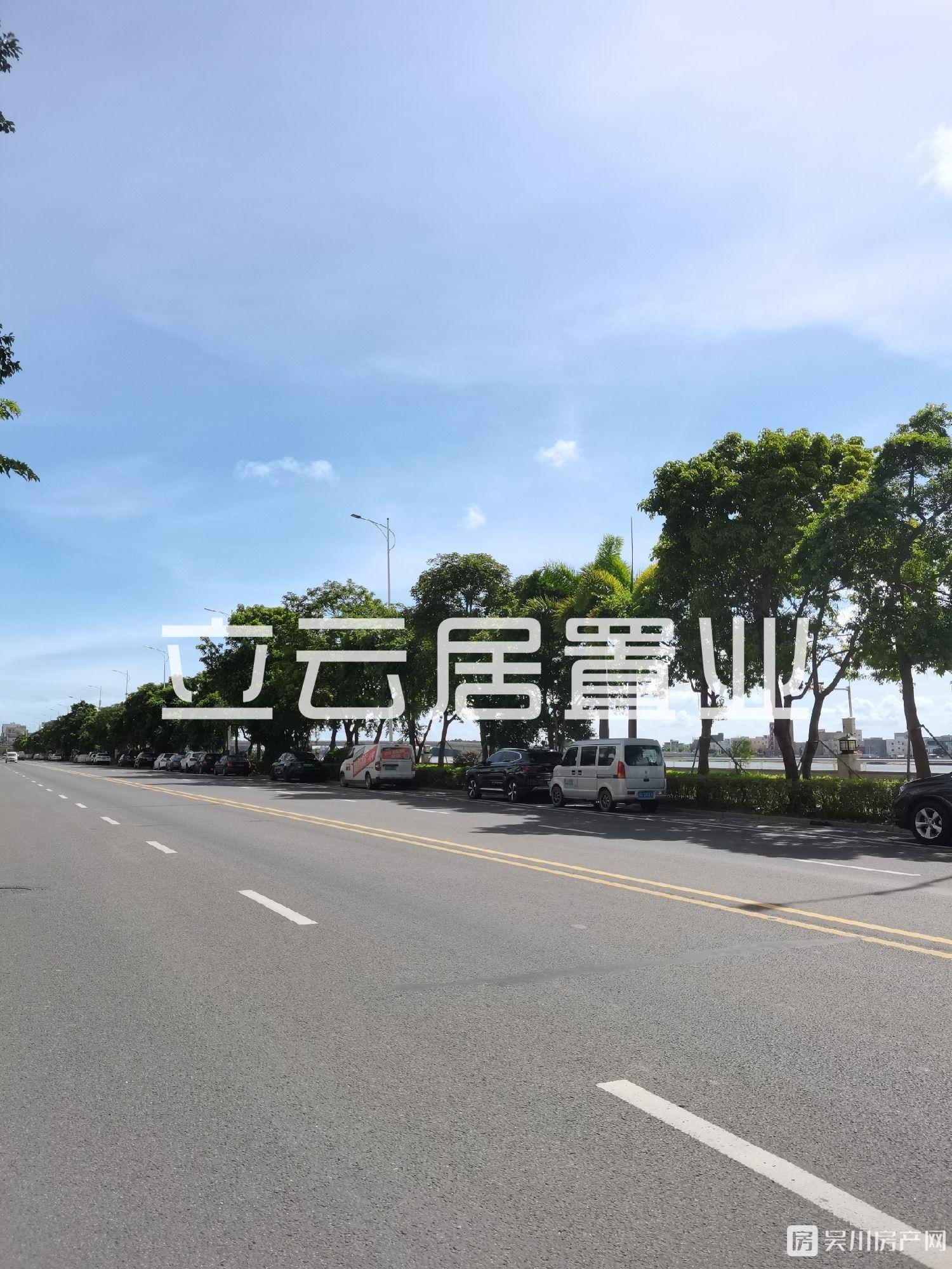 出售沿江4區(qū)私人屋30米大路，可做商鋪868平米450萬住宅