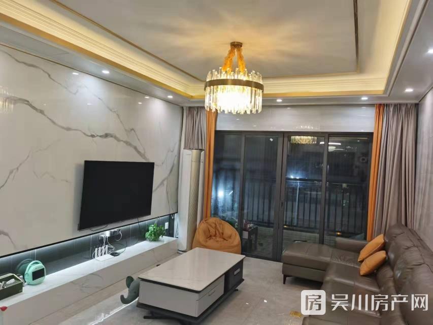 出售金沙廣場 華府4室2廳2衛(wèi)126平米85萬住宅
