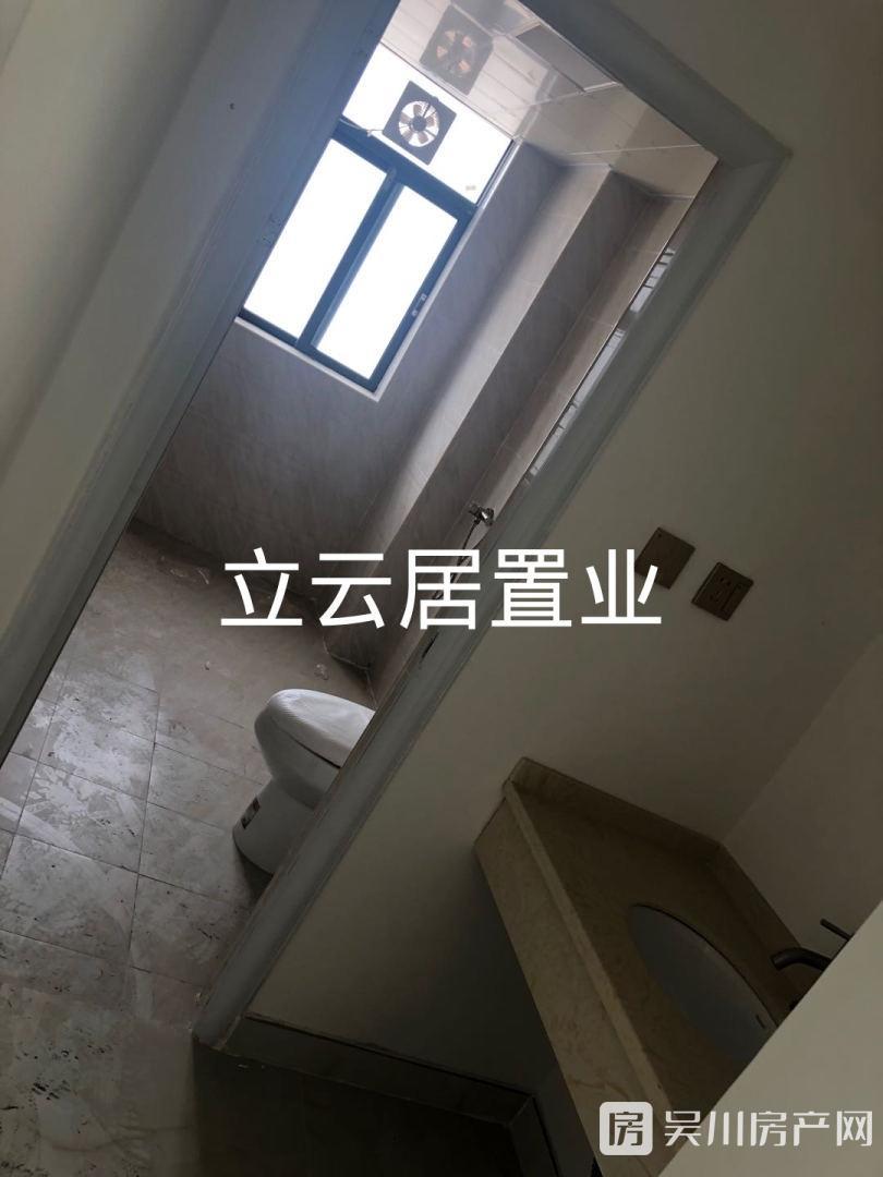 出租幸福名城3室1廳1衛(wèi)168平米2300元/月住宅