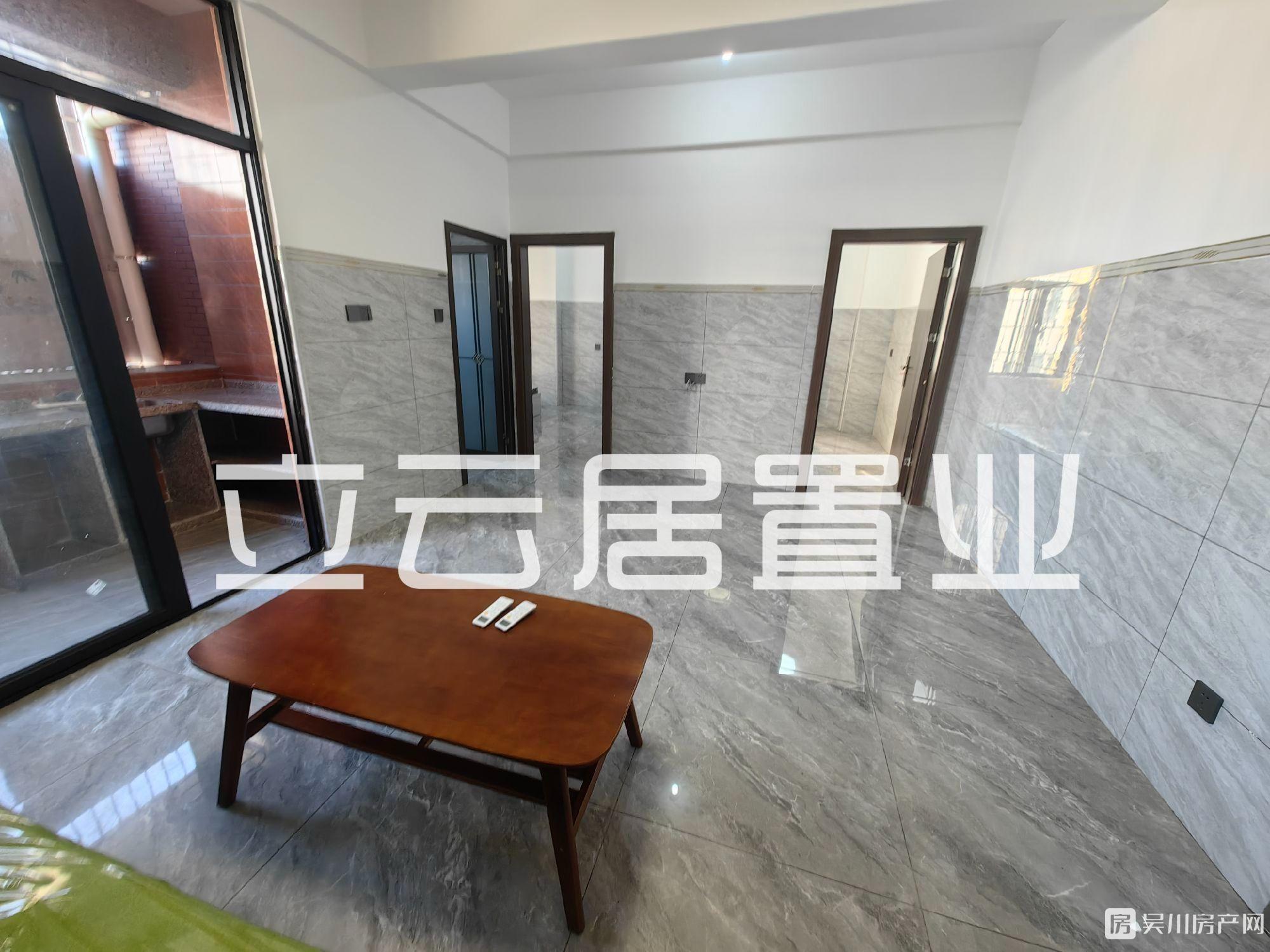 出租教育局附近電梯2室1廳0衛(wèi)55平米900元/月住宅