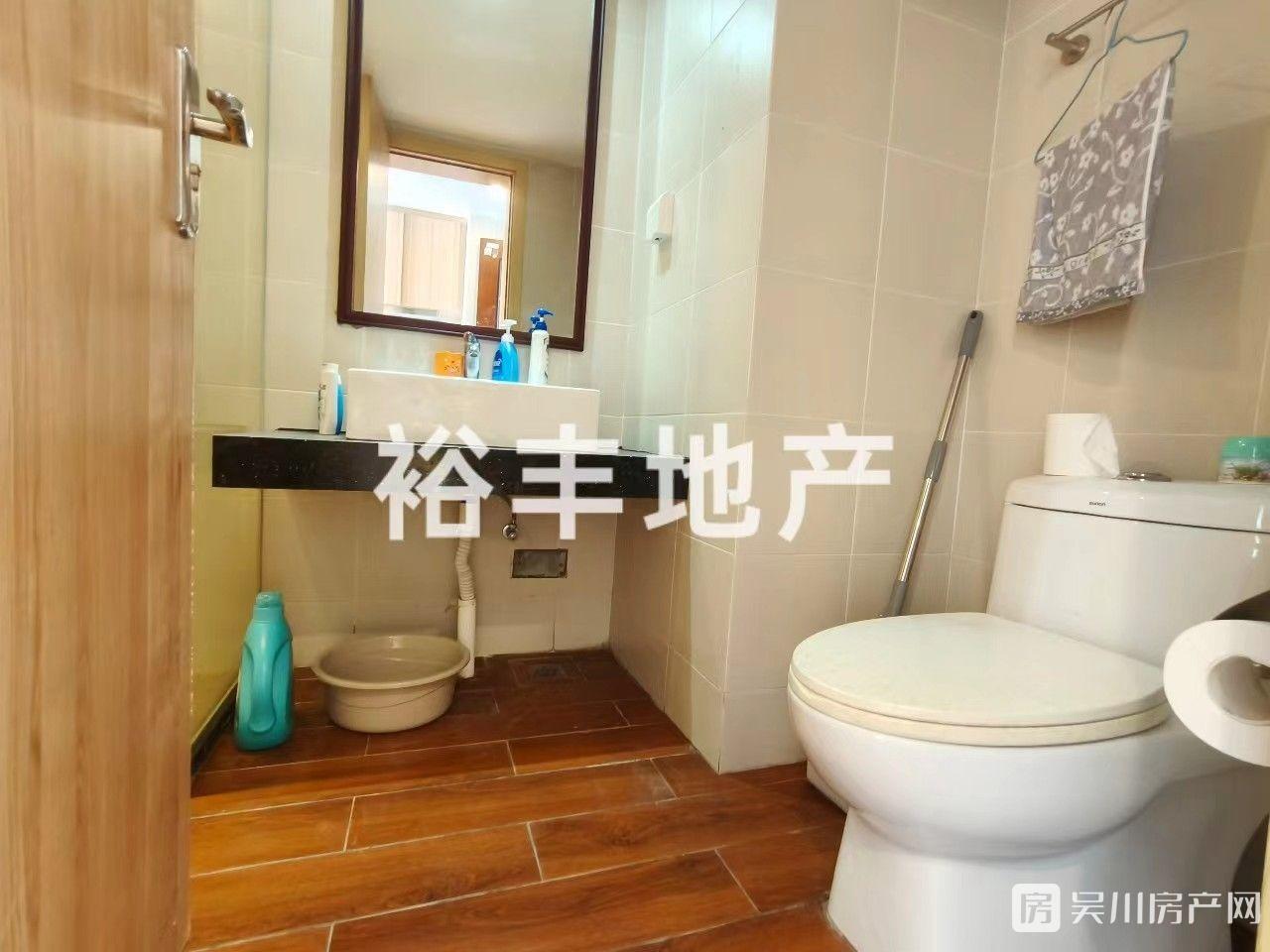 出售鼎龍灣國際海洋度假區(qū)1室1廳1衛(wèi)48平米18萬住宅