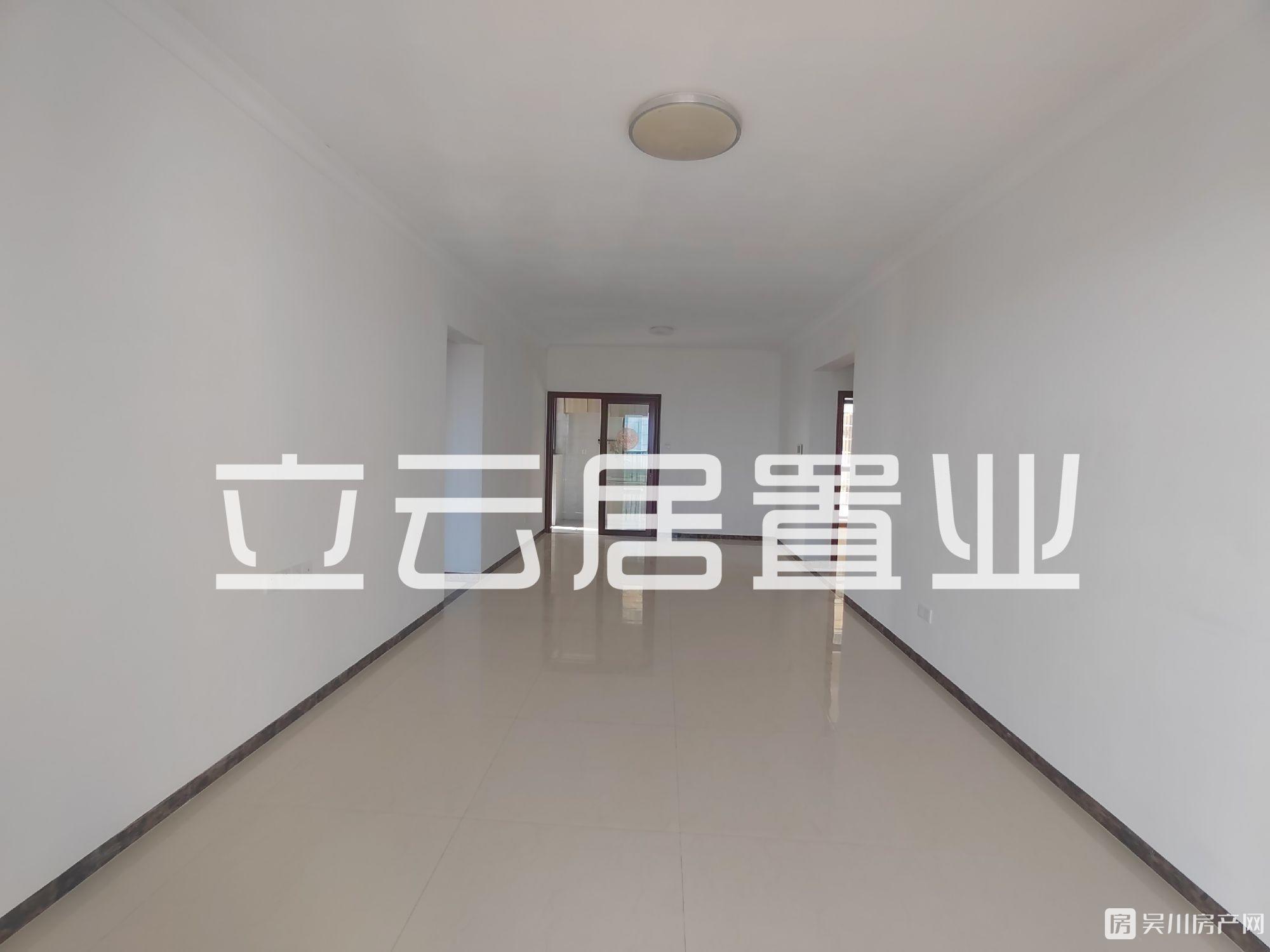 出售海广 沿江壹号四房，南向，可入读沿江小学住宅