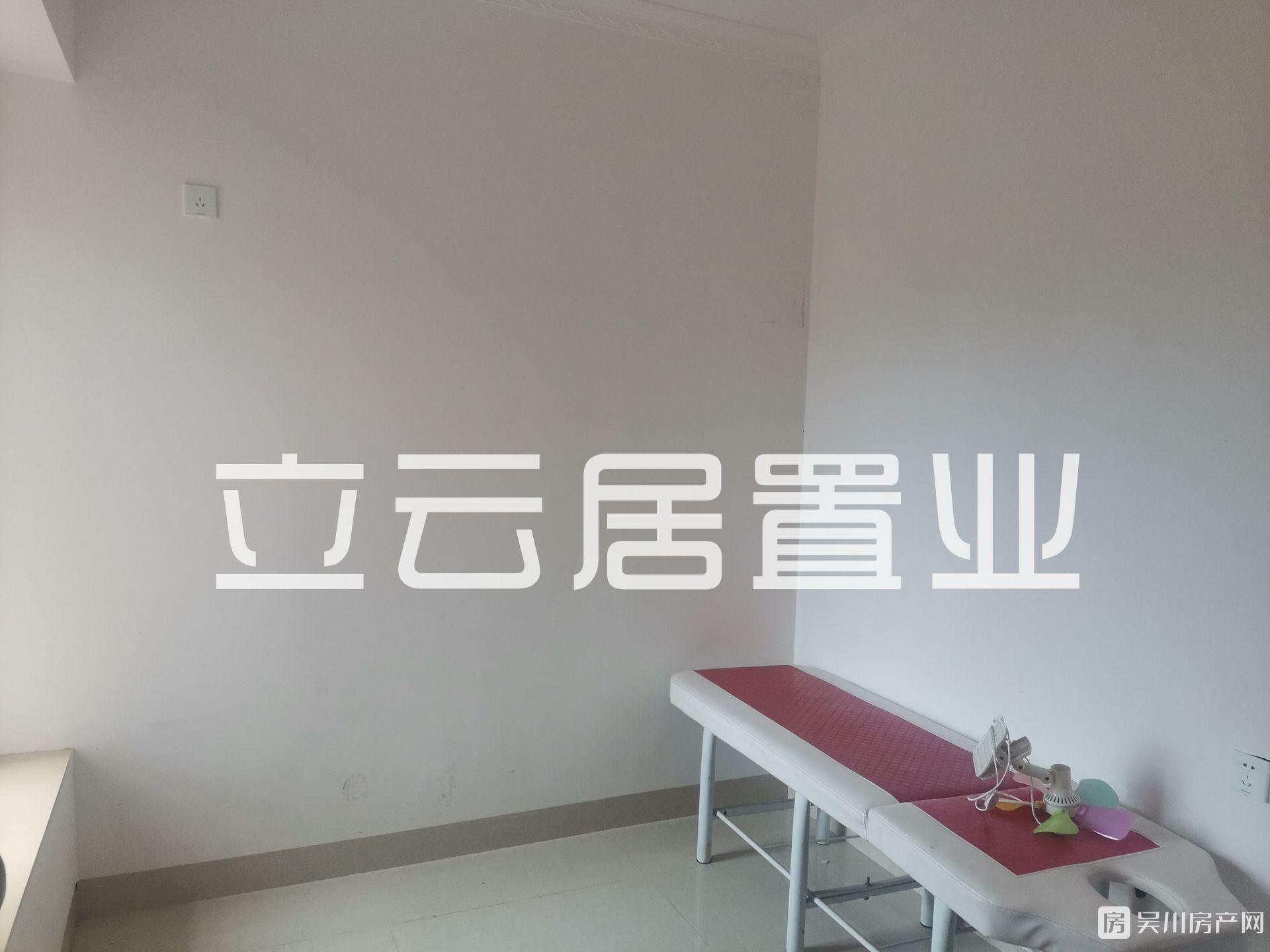 出租吳川第一城3室2廳2衛(wèi)88平米1000元/月住宅