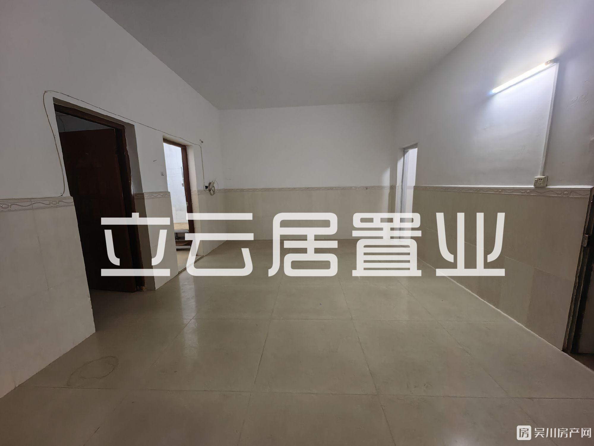出租中心市場2室1廳1衛(wèi)70平米300元/月住宅