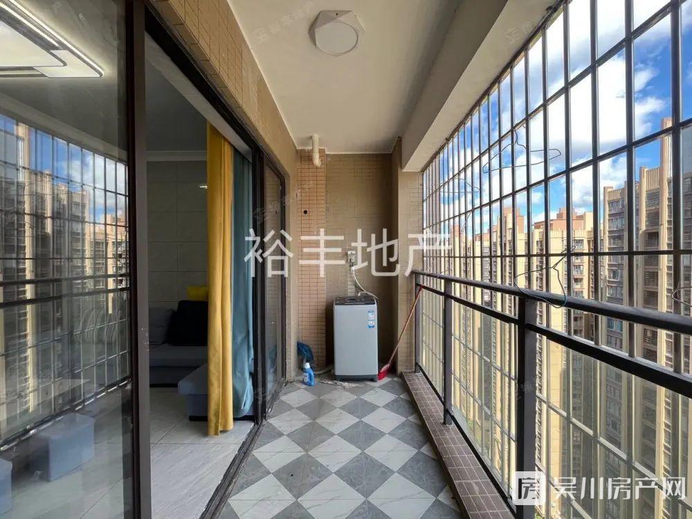 出租海逸半島3室2廳2衛(wèi)108平米1700元/月住宅