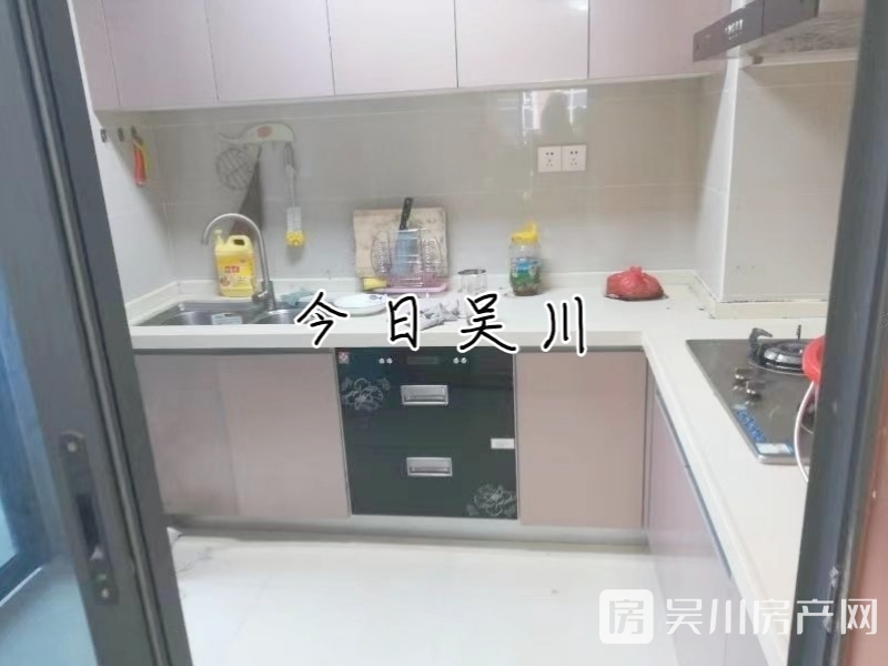出租金沙華府精裝3房，家私家電齊全拎包入住，自帶商圈的小區(qū)，生活便利，停車方便