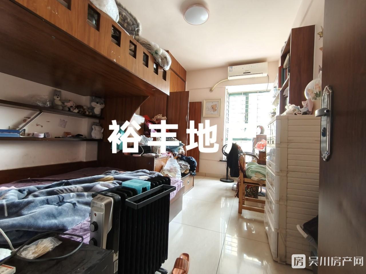 出售財富名門3室2廳0衛(wèi)121平米55萬住宅