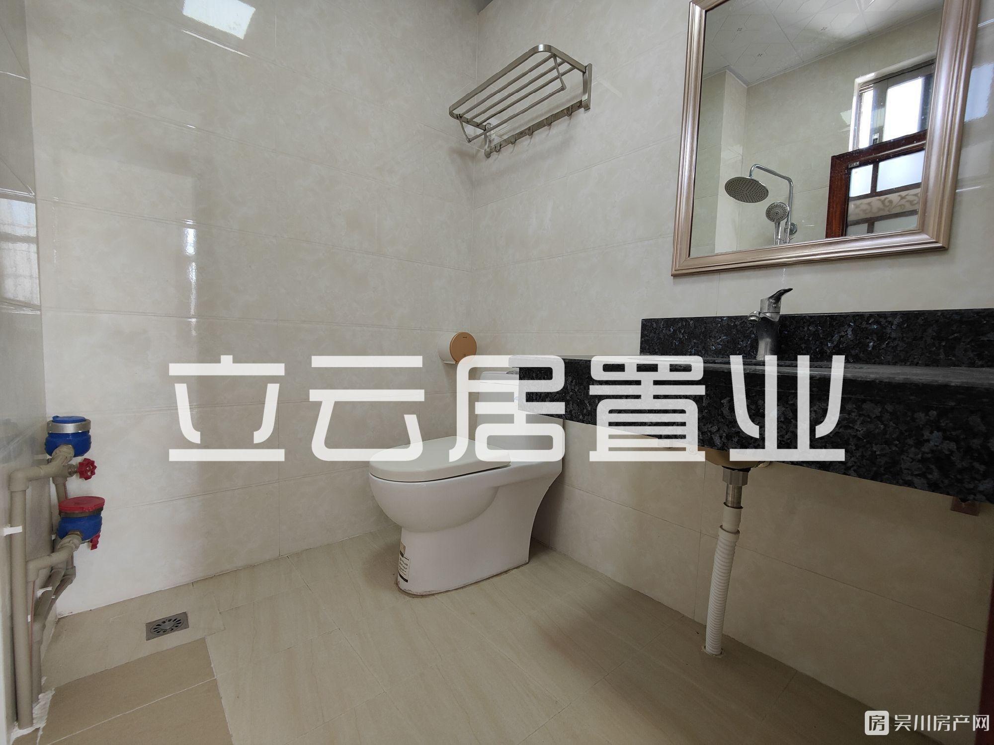 出租潮江路私人屋3室2廳2衛(wèi)140平米1200元/月住宅