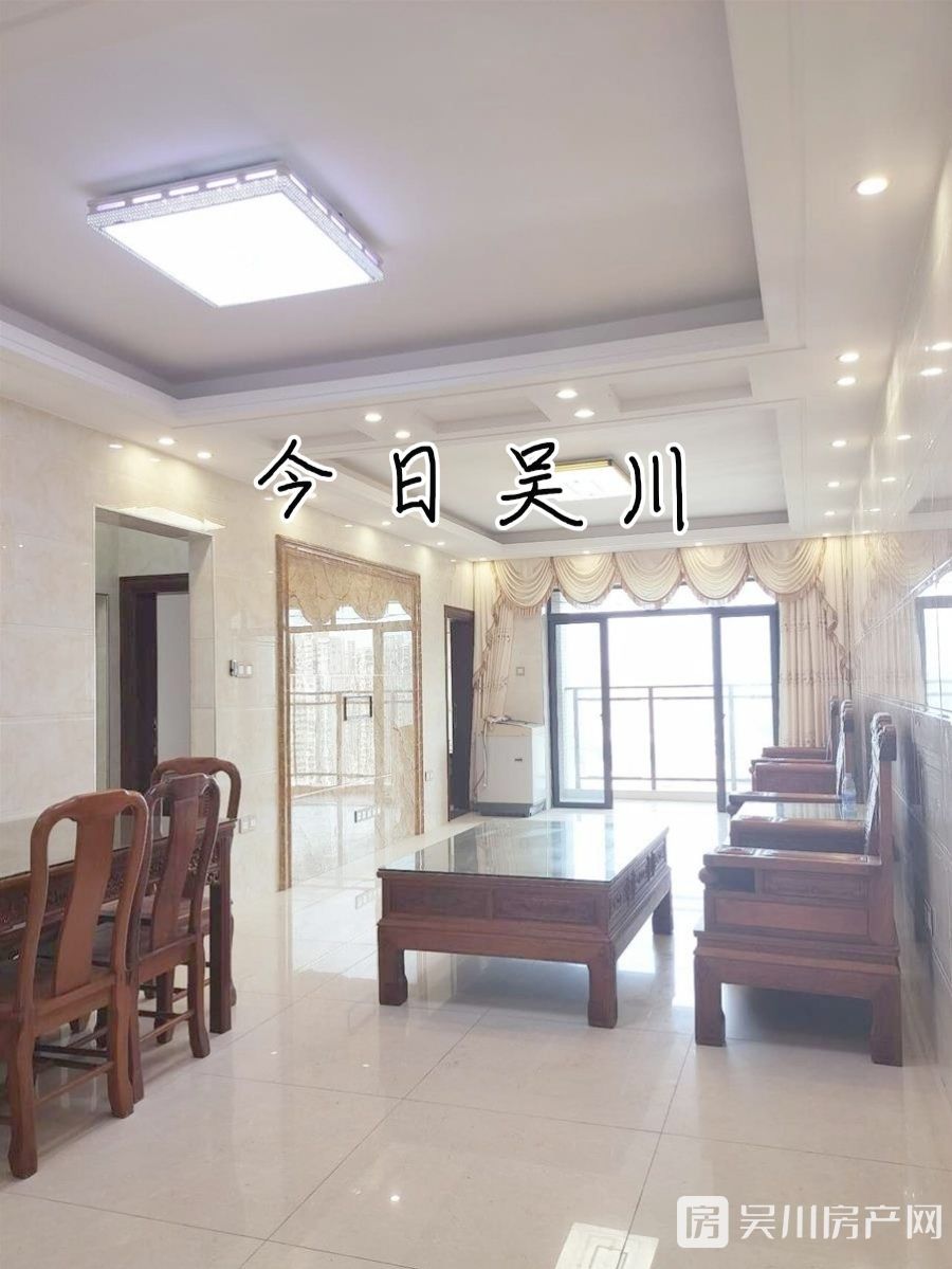 出售万和城精装3房，满五唯一税费低，银行无欠款，视野开阔，可以看海景，随时看房