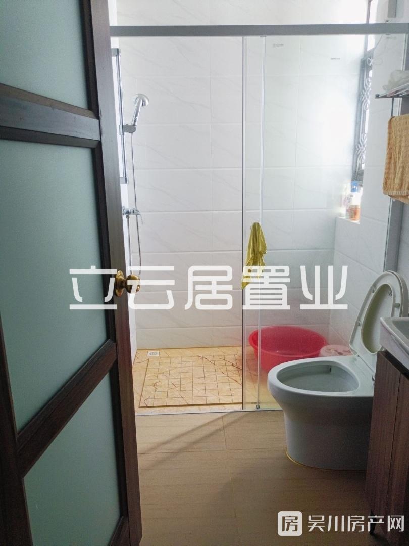 吳川碧桂園4室2廳2衛(wèi)143平米75.8萬