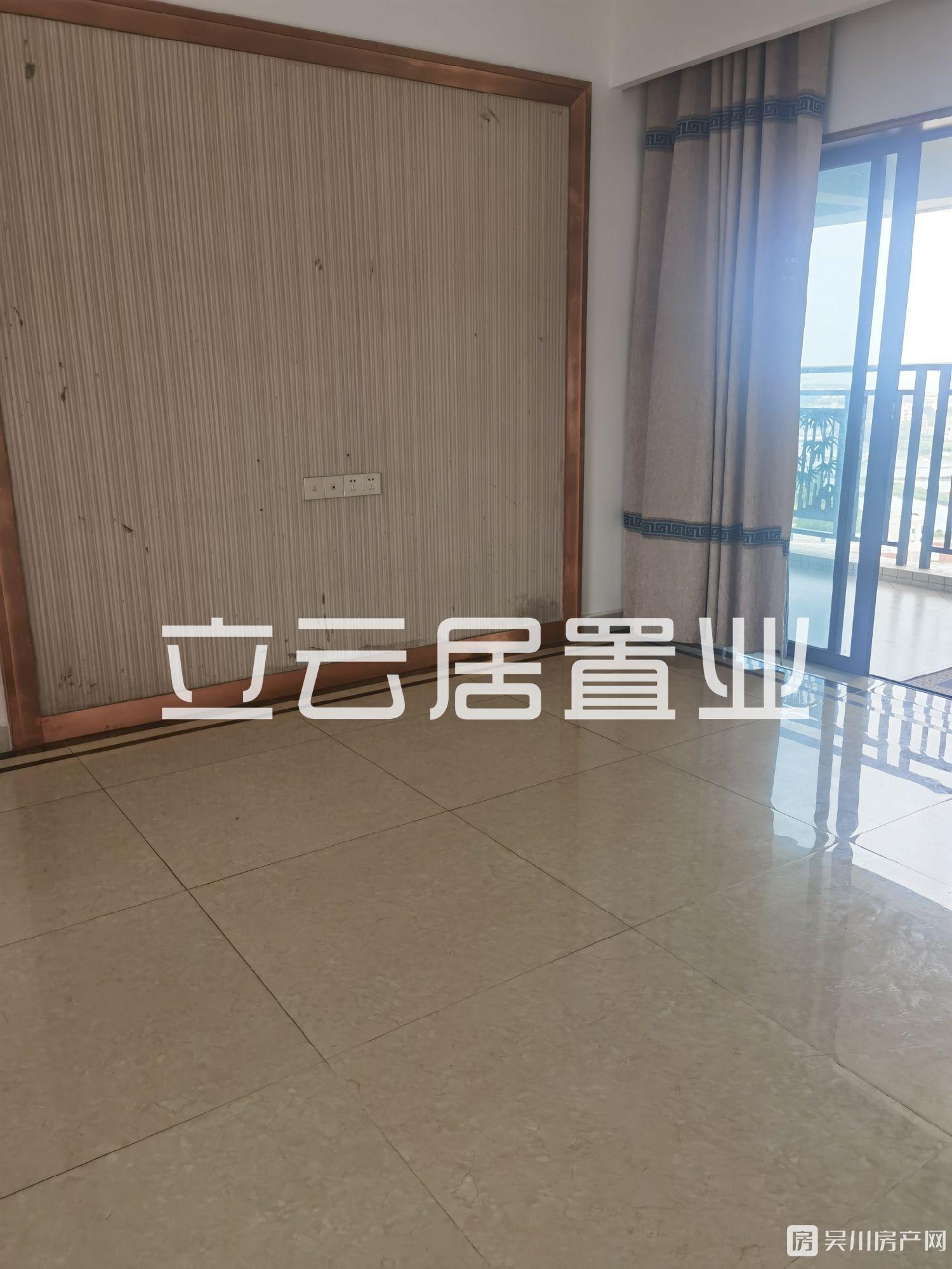 出售金沙广场 华府3室2厅2卫125平米70万住宅
