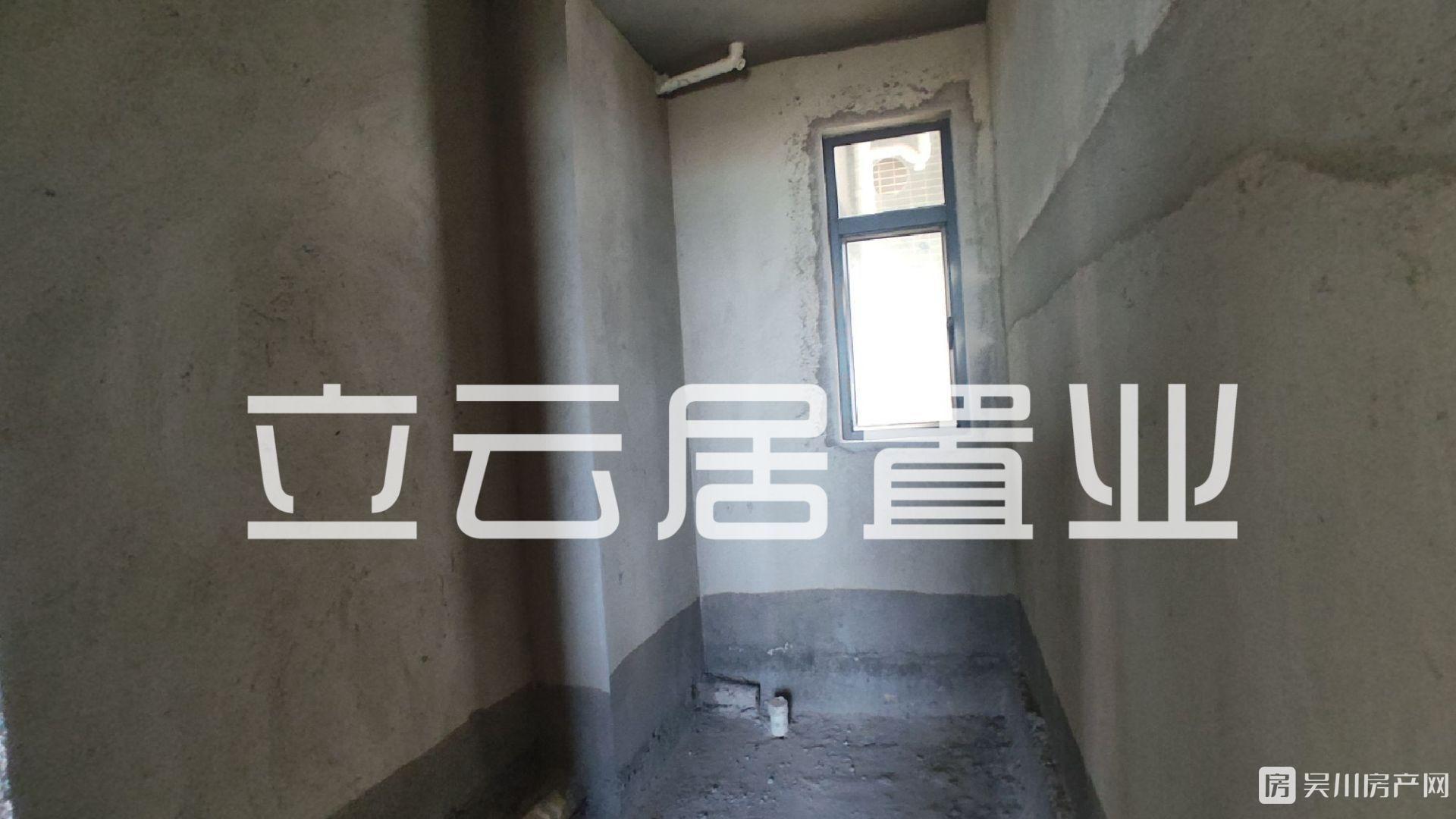 出售金沙廣場(chǎng) 華府4室2廳1衛(wèi)98平米51萬住宅