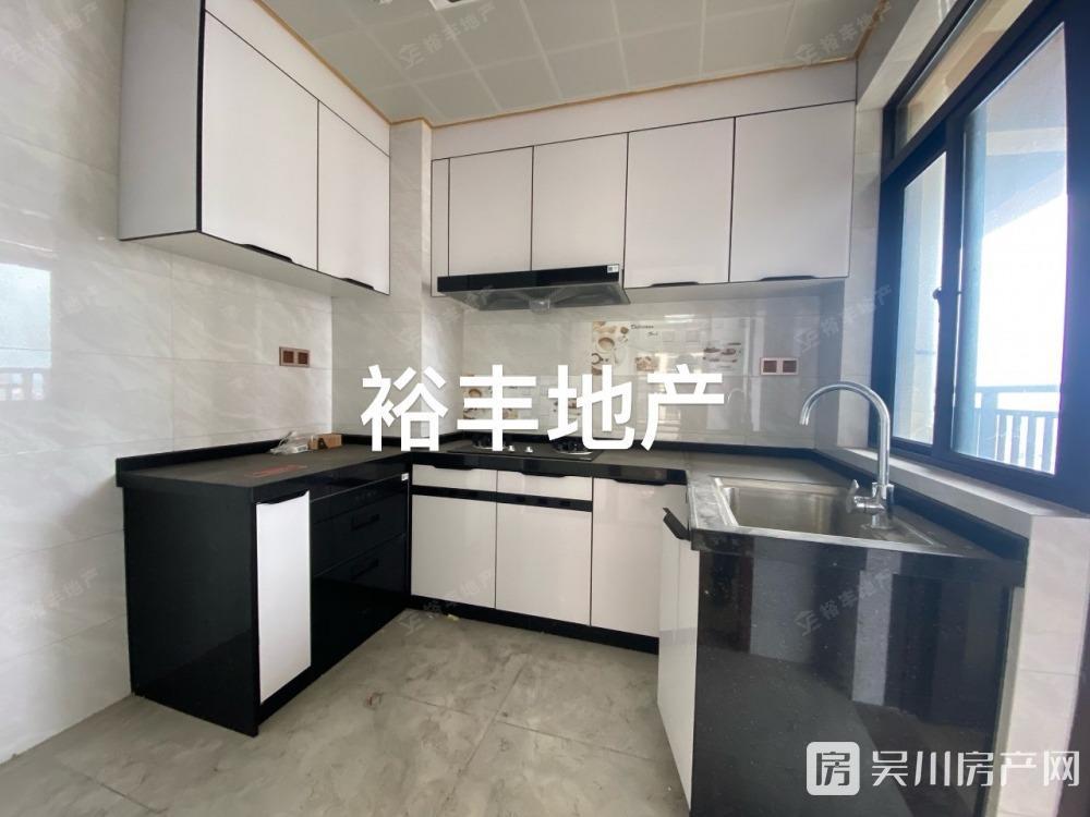 出售華和南國銀苑5室2廳2衛(wèi)116.05平米120萬住宅