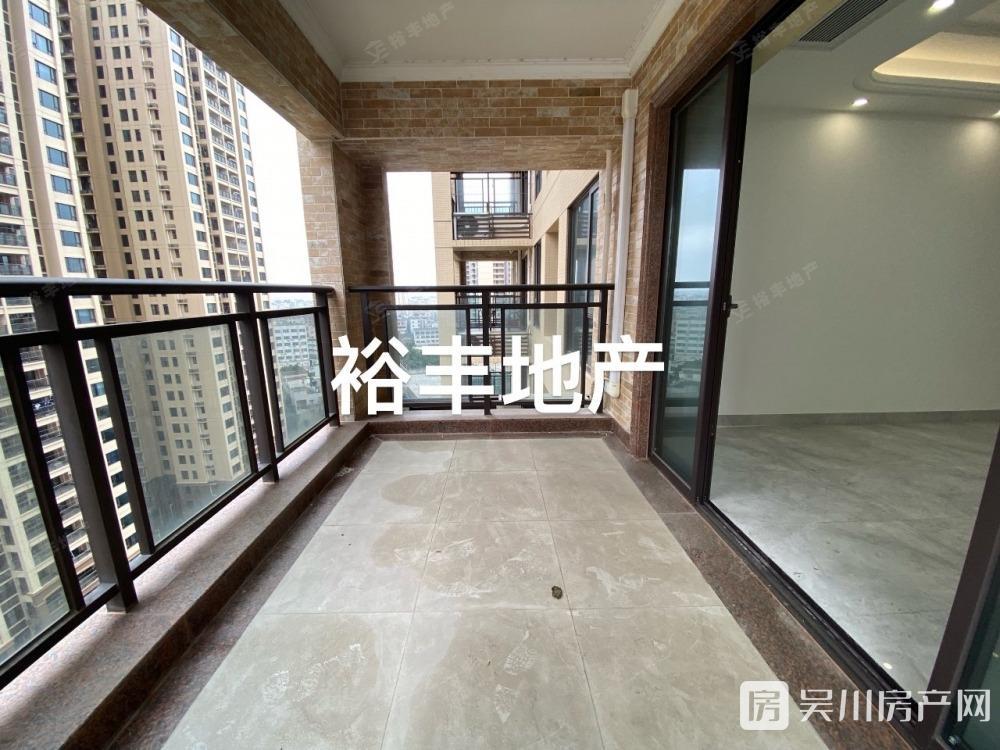 出售華和南國銀苑5室2廳2衛(wèi)116.05平米120萬住宅