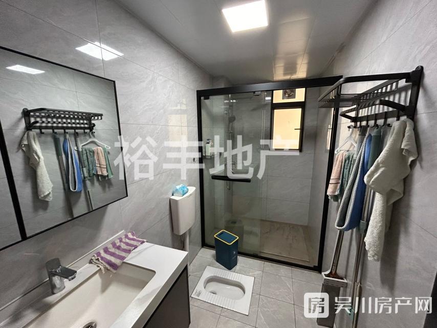 出租金海小區(qū)3室2廳2衛(wèi)113平米2000元/月住宅