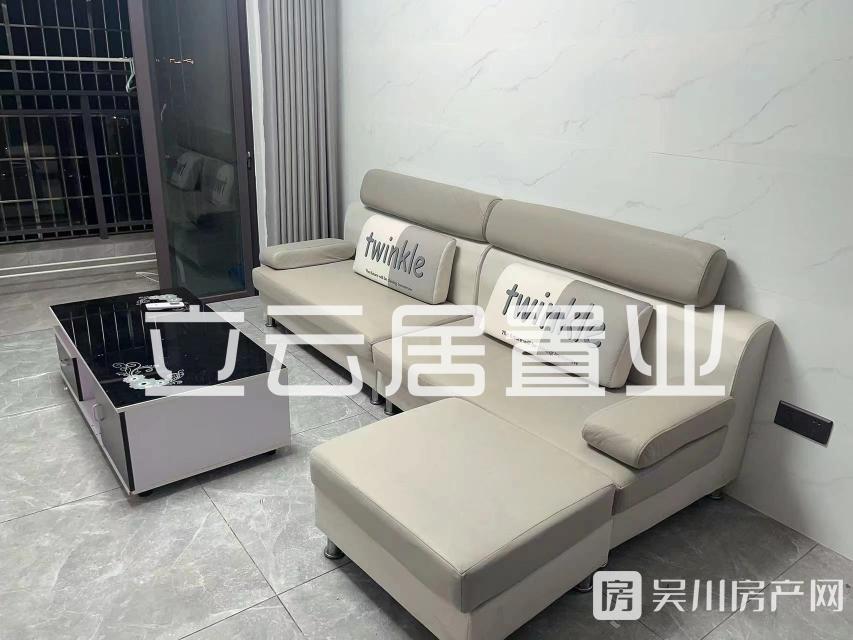 出租海岸 萬(wàn)和城2室1廳1衛(wèi)75平米1800元/月住宅