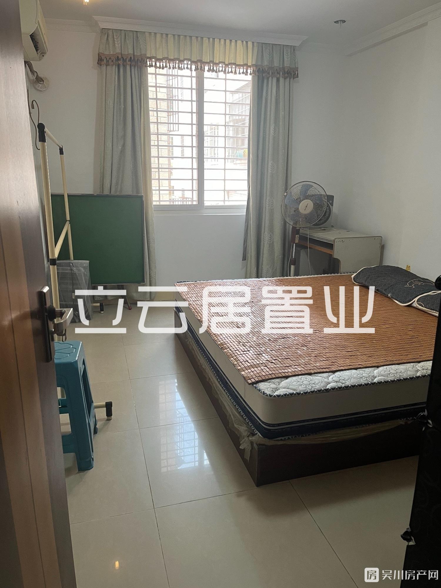 新華3室2廳2衛(wèi)142平米僅售45萬有想法私聊