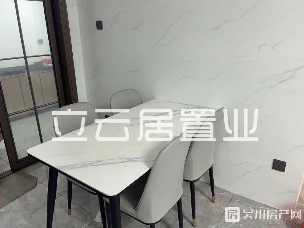 出租海岸 萬和城2室1廳1衛(wèi)75平米1800元/月住宅