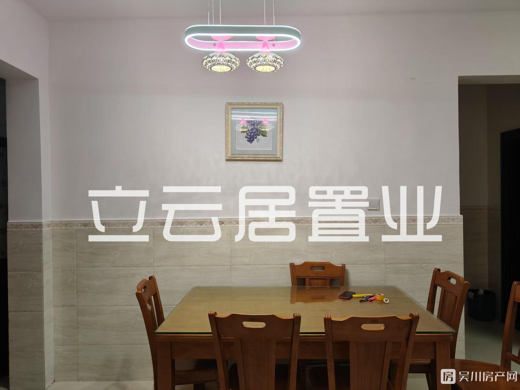 出租華宇鴻基3室2廳1衛(wèi)83平米1000元/月住宅