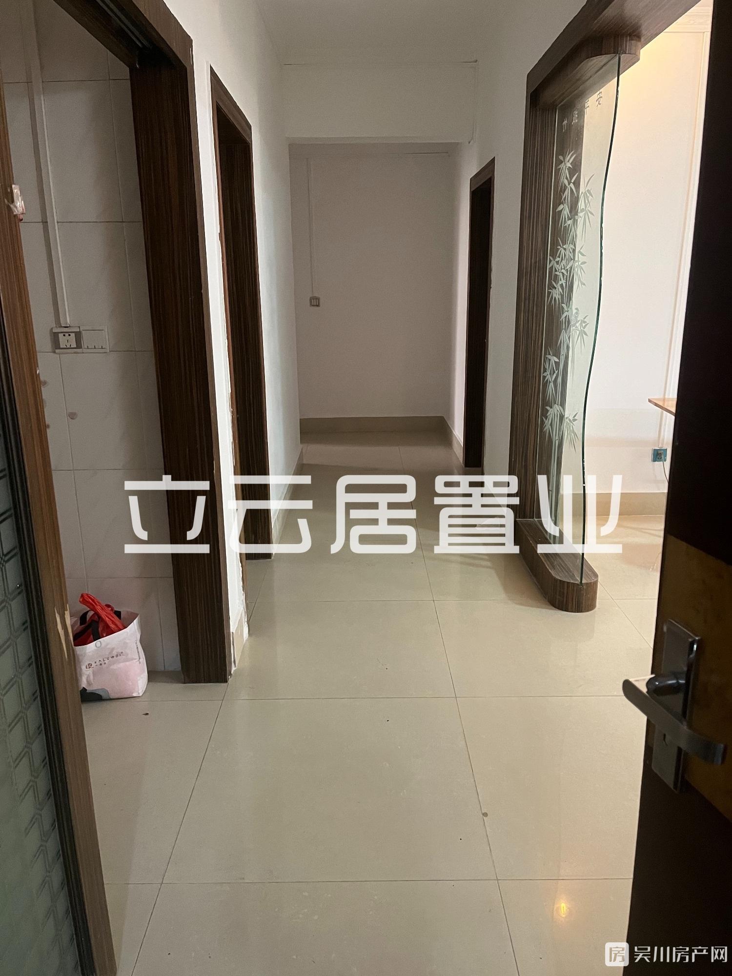 新華3室2廳2衛(wèi)142平米僅售45萬有想法私聊