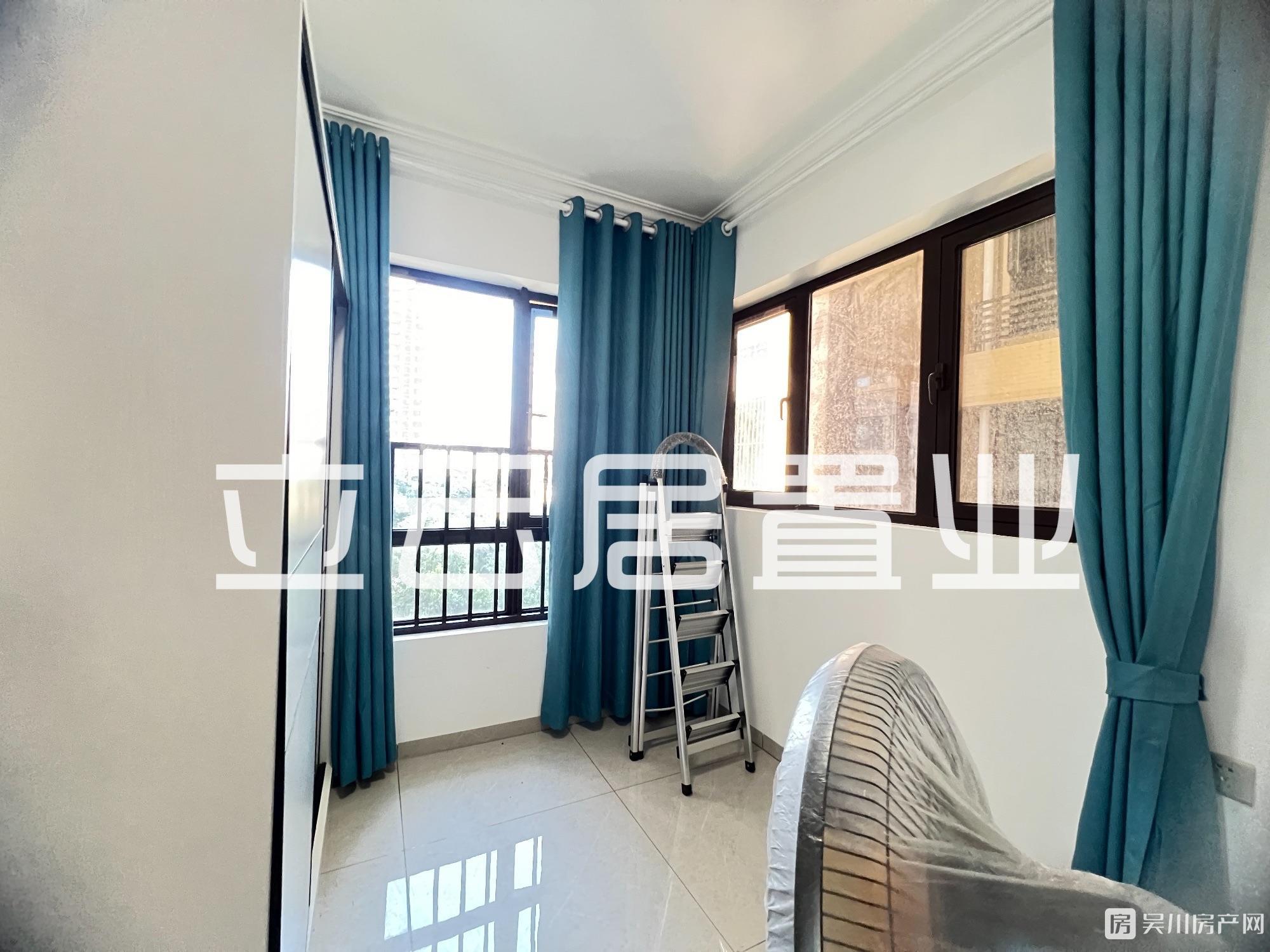 出售華和南國茗苑4房，可入讀清源小學(xué)，吳川第一小學(xué)83.8萬住宅