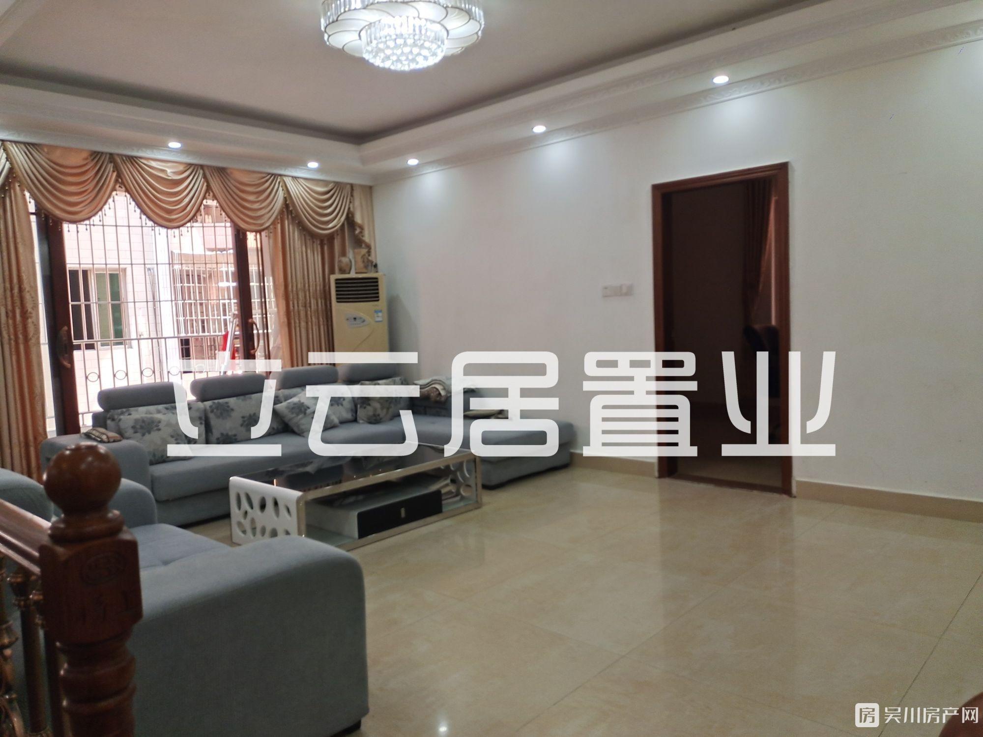 出售幸?；▓@3室2廳2衛(wèi)148平米45萬住宅