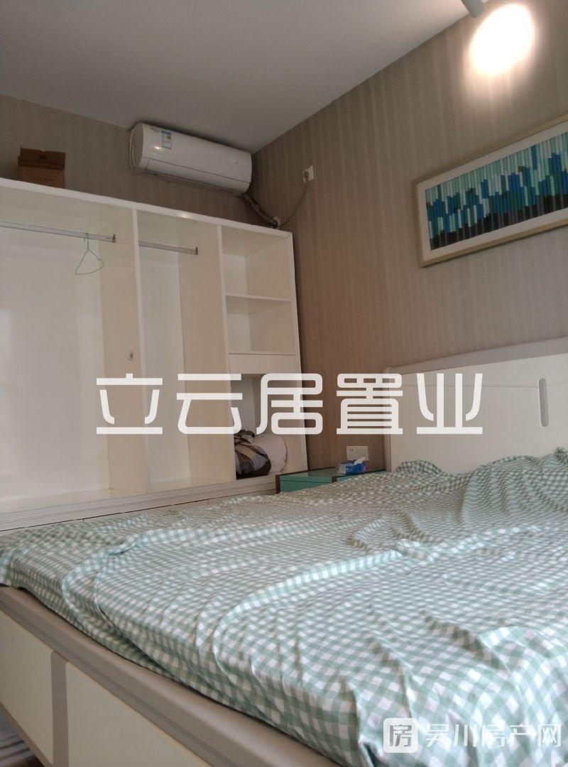 出租廣成 中央公館4室2廳2衛(wèi)116平米1600元/月住宅