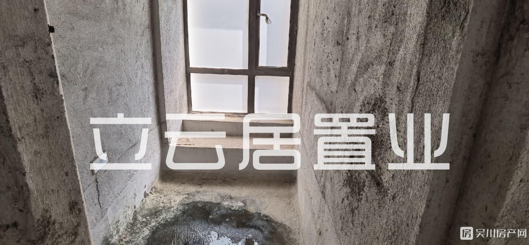 出售匯景藍(lán)灣4室2廳2衛(wèi)129平米53萬住宅