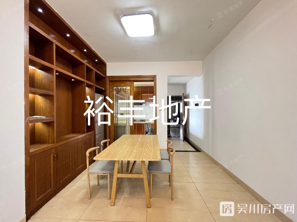 出租海岸 萬和城3室2廳1衛(wèi)89平米1380元/月住宅