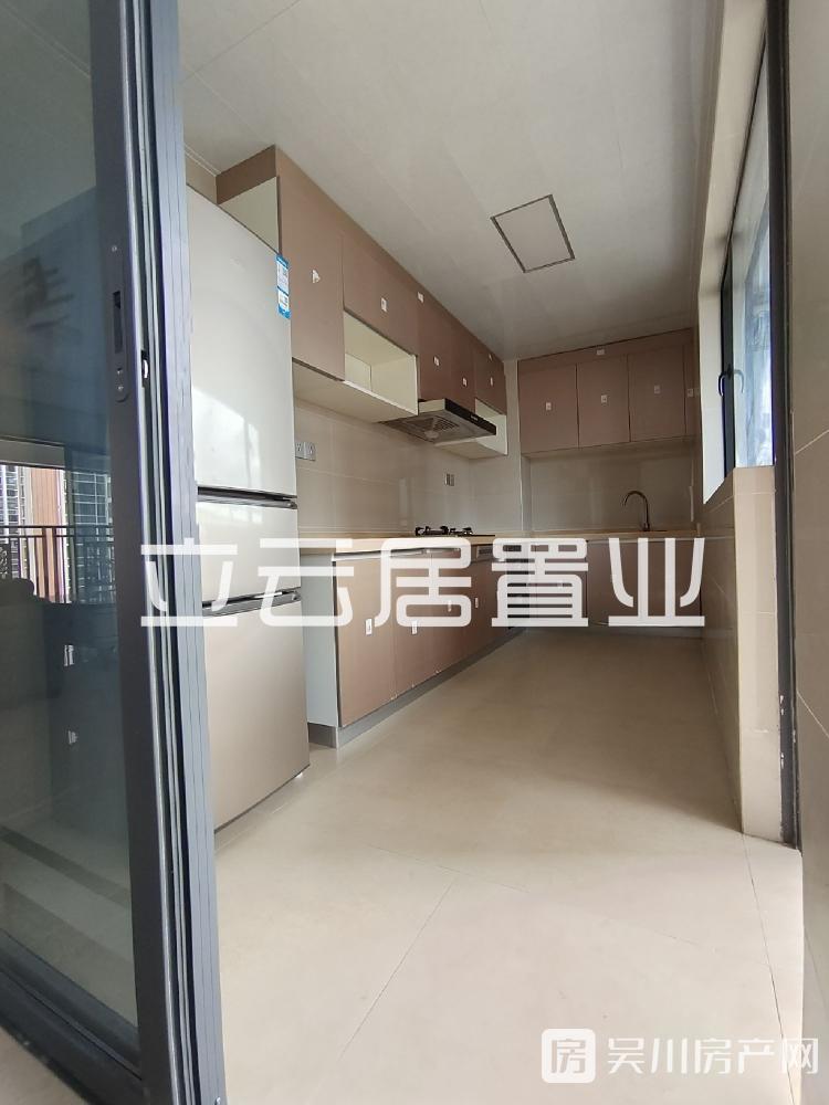 出租金沙廣場(chǎng) 華府4室2廳2衛(wèi)141平米3000元家私家電齊全的