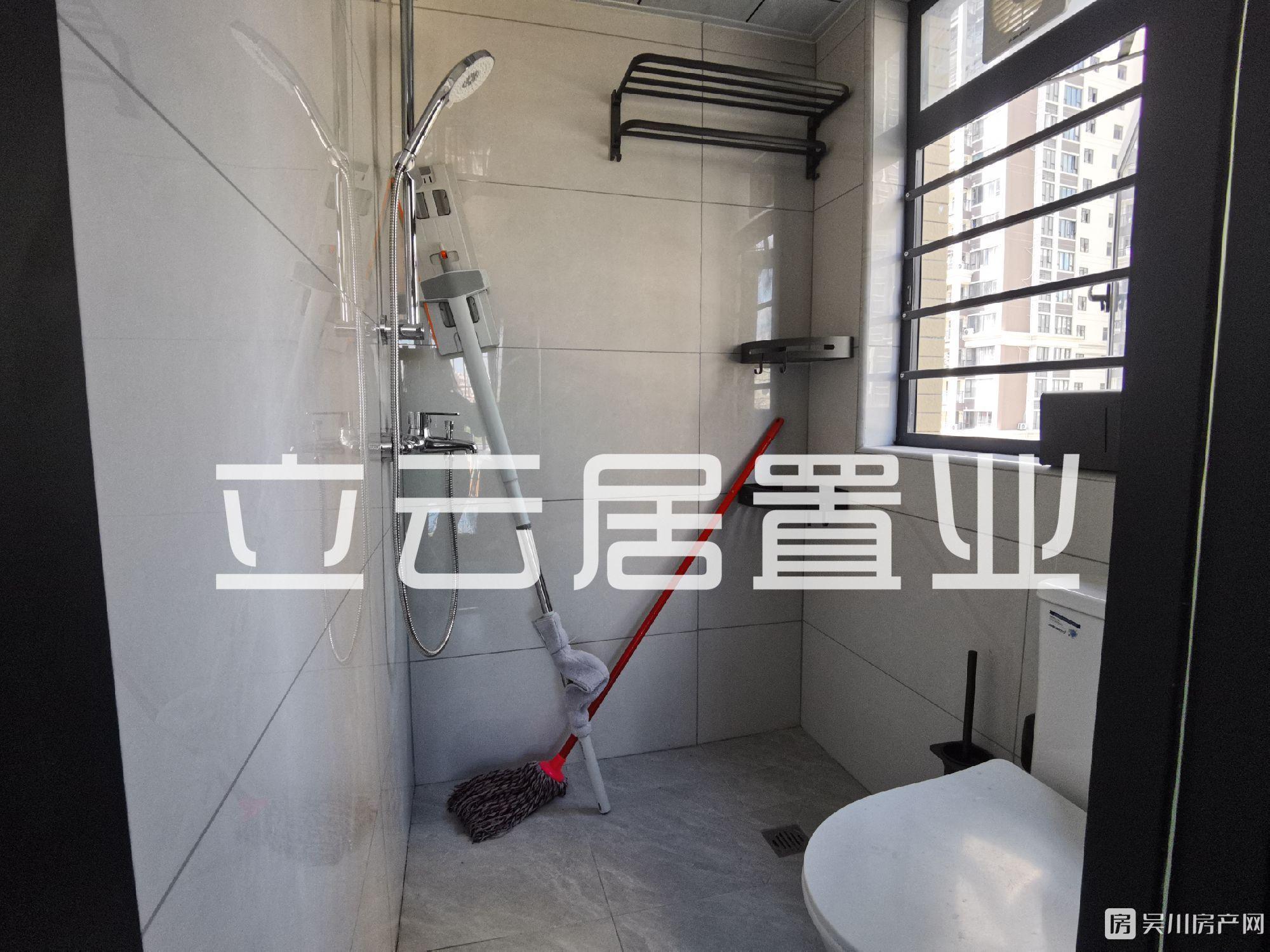 出租壹號公館2室1廳1衛(wèi)26平米1600元/月住宅