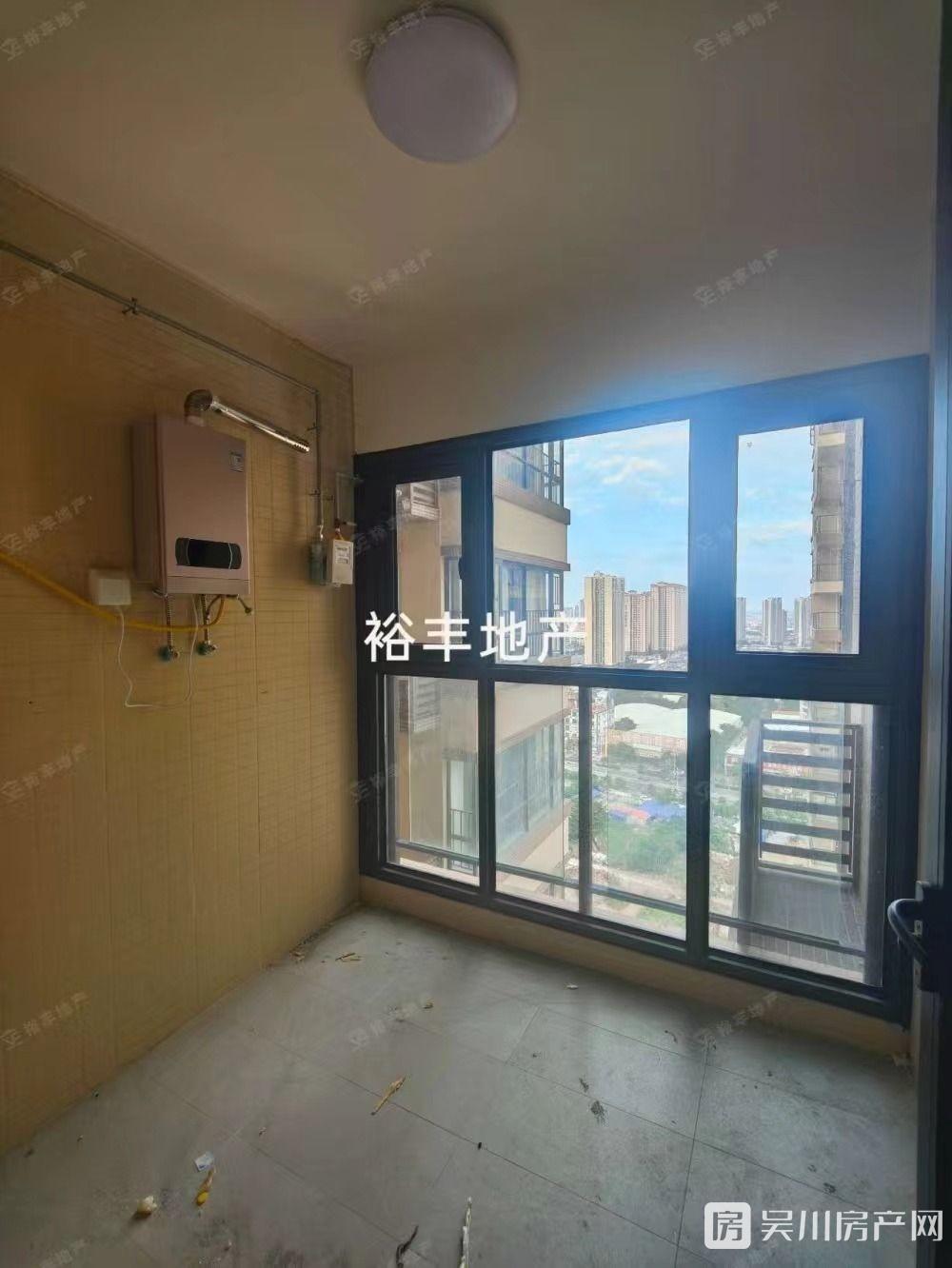 出售裕達豪庭4室2廳2衛(wèi)118平米90萬住宅