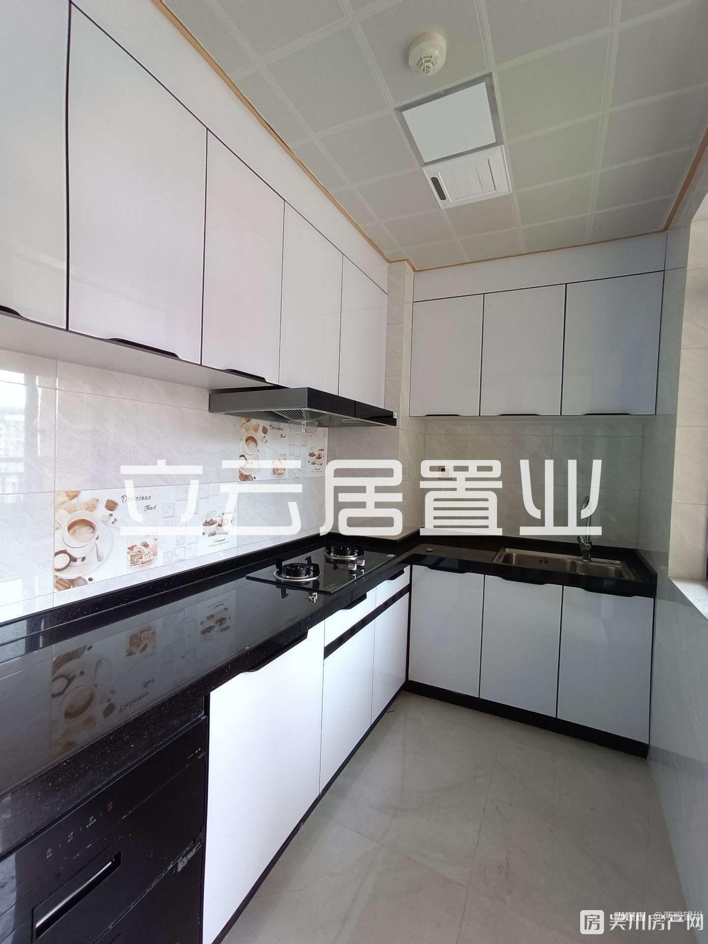 出售華和南國(guó)銀苑4室2廳2衛(wèi)86平米89.8萬住宅