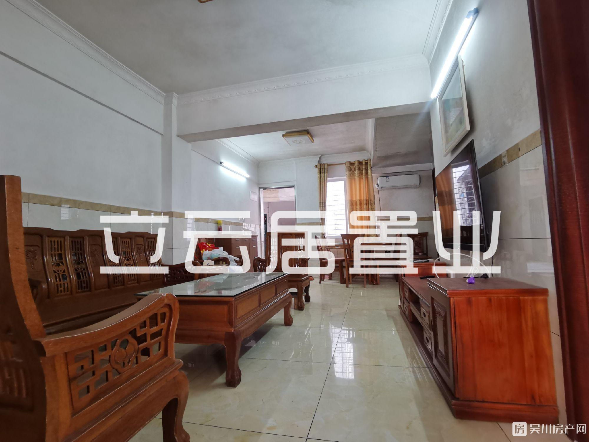 梅嶺小學(xué)，大富廣場(chǎng)3室1廳1衛(wèi)80.69平米18.8萬住宅