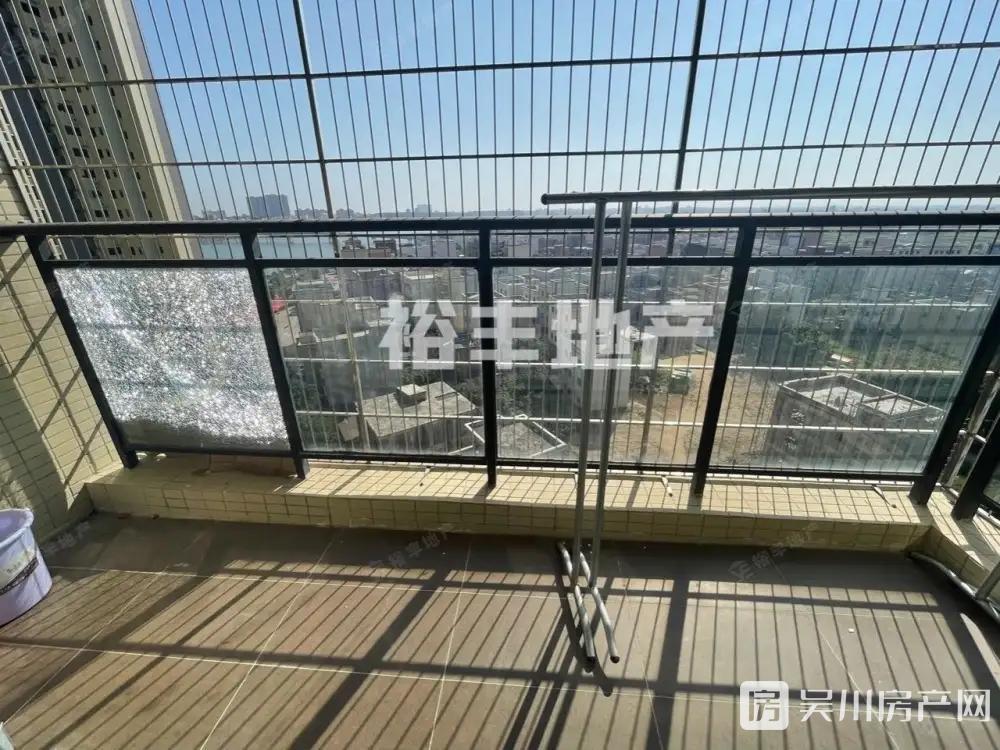 實(shí)拍真房，抄底價(jià)出租吳川第一城3室2廳2衛(wèi)105平米1350元/月住宅