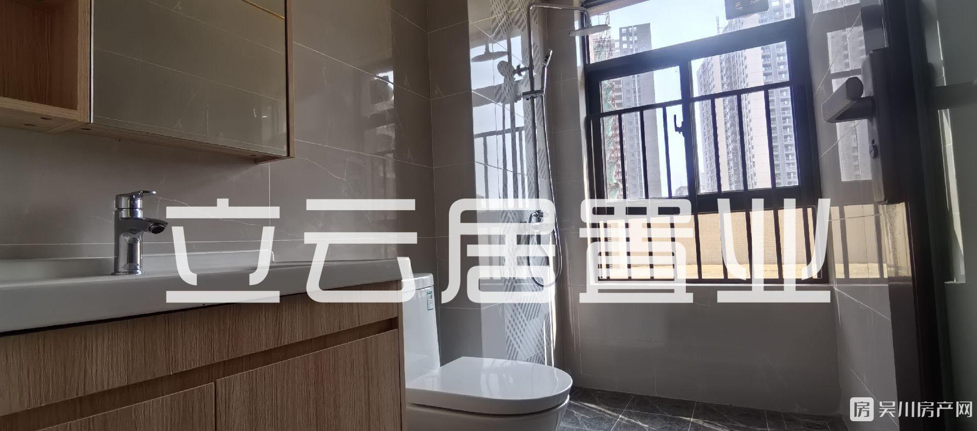出租華和南國銀苑4室2廳2衛(wèi)110平米2500元/配有部分家私家電