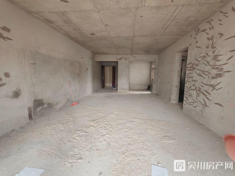 出售碧海園4室2廳3衛(wèi)158平米79萬住宅