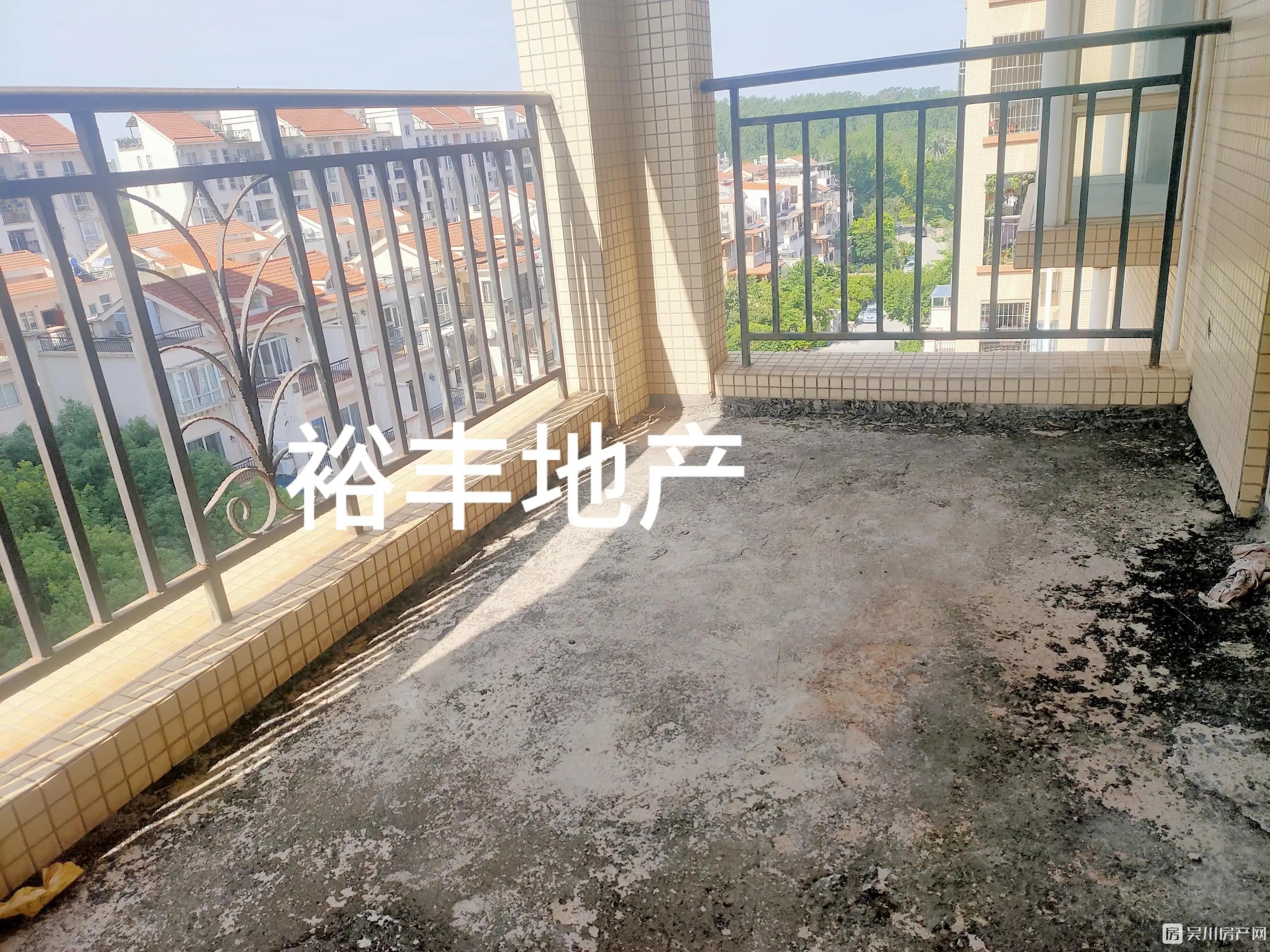 實(shí)拍真房出售錦繡華景2室2廳1衛(wèi)90.03平米36萬(wàn)住宅