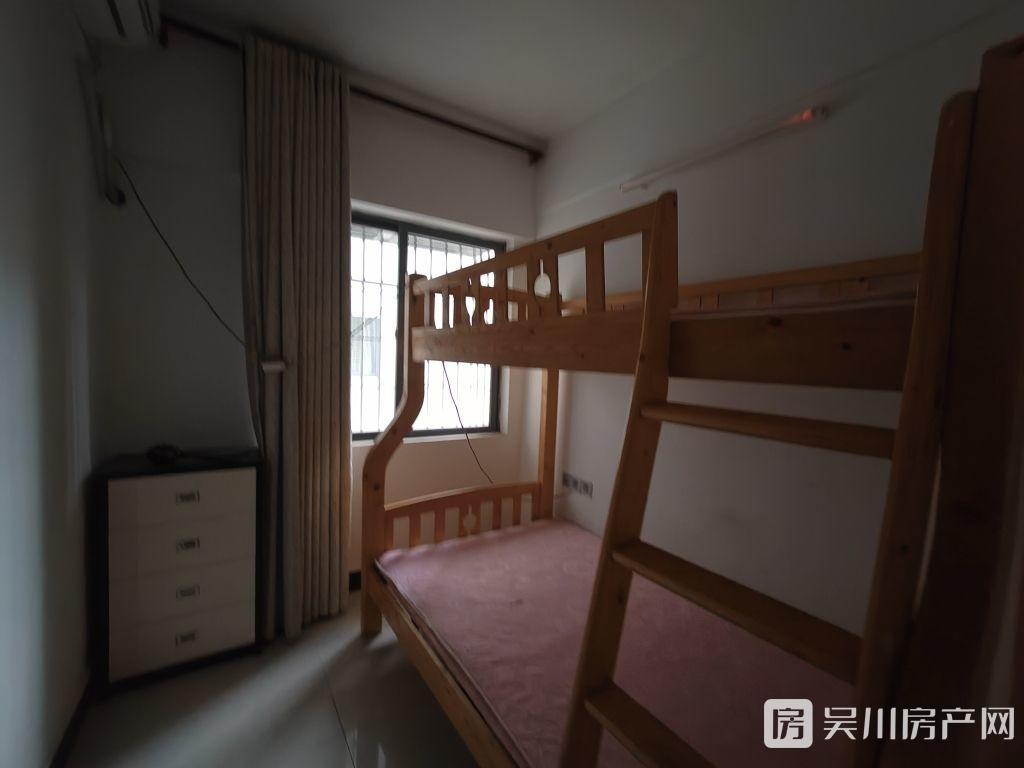 40萬(wàn)出售同德城精裝江景3房