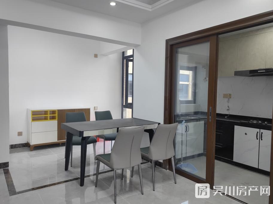 出租壹號公館全新未入住2房，家私家電齊全，包物業(yè)管理費(fèi)，2000元/月住宅