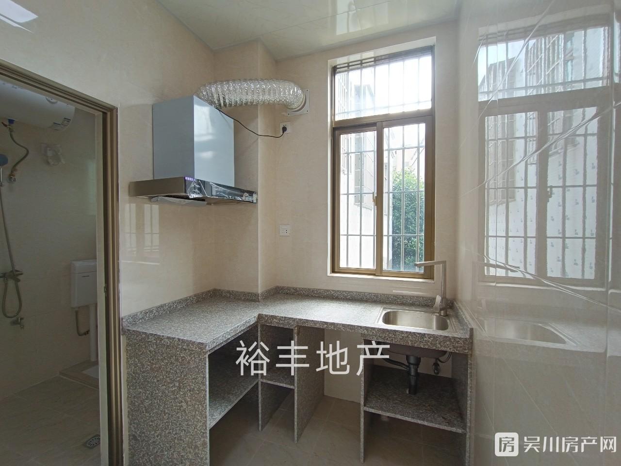 出租新城路2室1廳1衛(wèi)850元/月住宅