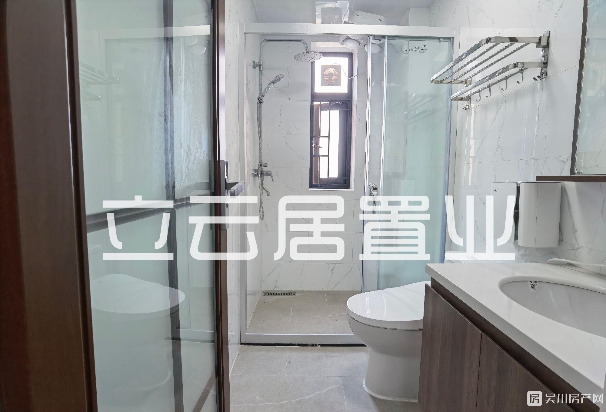 出租壹號公館家私家電齊全拎包入住4室2廳2衛(wèi)121平米2500元/月住宅
