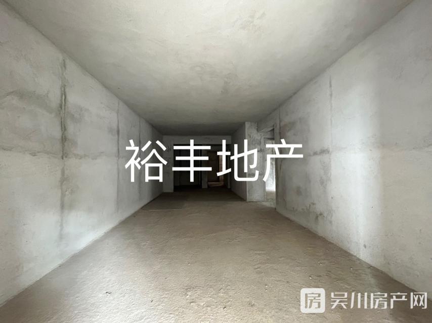 出售匯景藍(lán)灣4室2廳2衛(wèi)129平米55.3萬(wàn)住宅