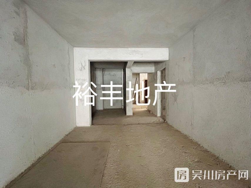 出售匯景藍(lán)灣4室2廳2衛(wèi)129平米55.3萬(wàn)住宅