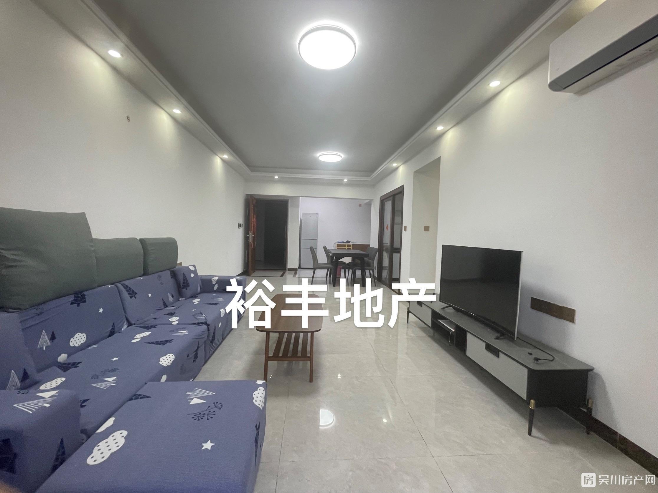 出租壹號公館2室2廳2衛(wèi)86平米1600元/月住宅