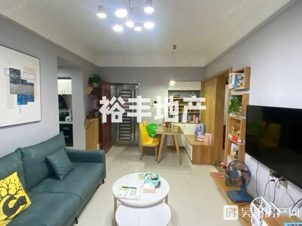 真房實拍出租吳川第一城2室2廳1衛(wèi)64.36平米1100元/月住宅