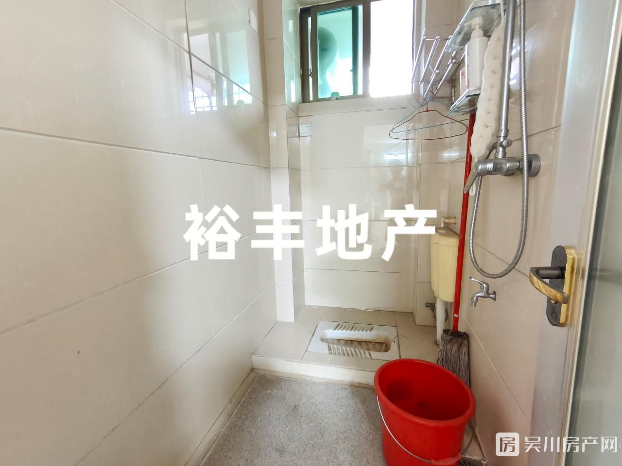 出售金牛小區(qū)3室2廳1衛(wèi)88.38方30萬！