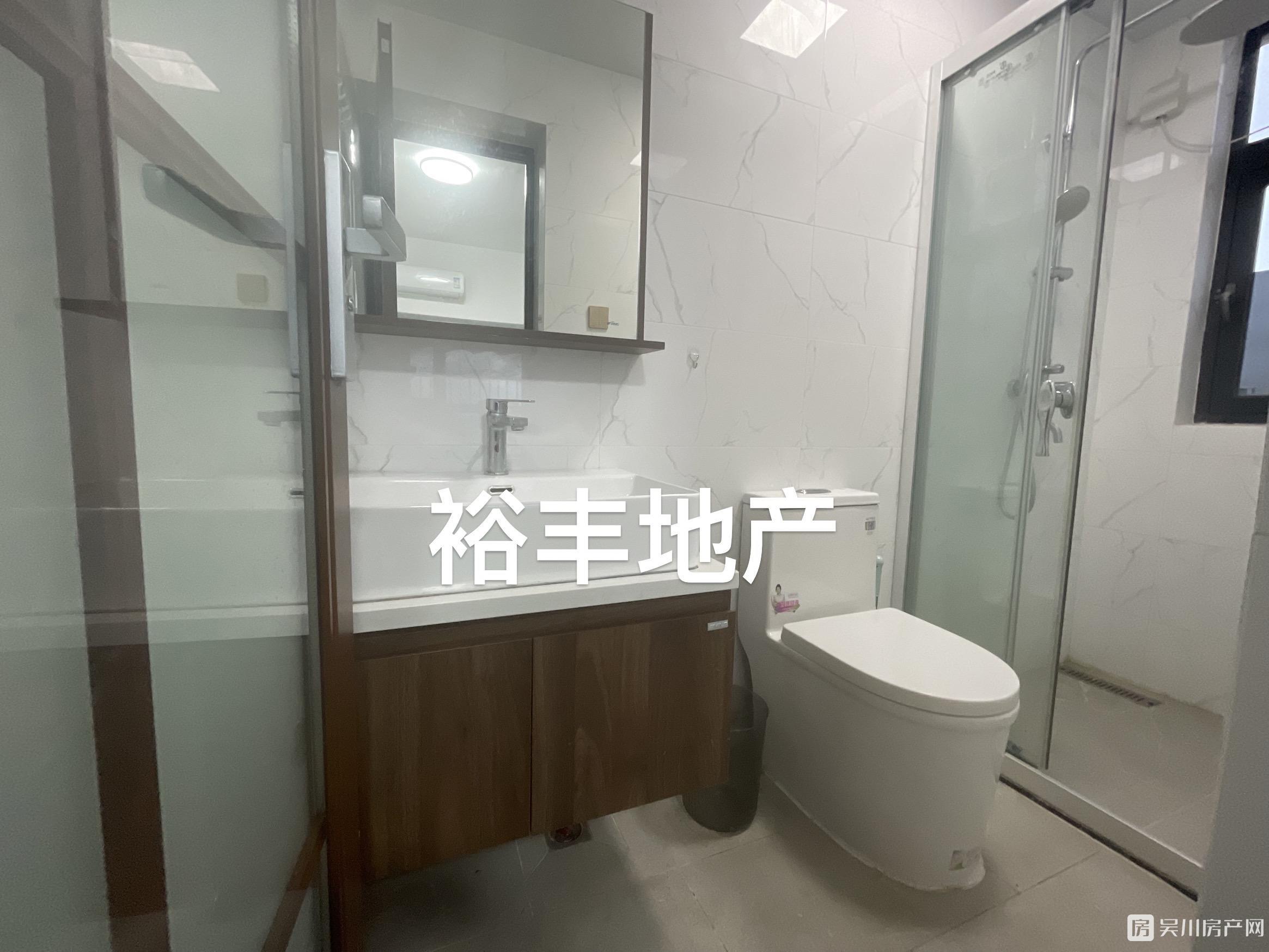 出租壹號公館2室2廳2衛(wèi)86平米1600元/月住宅