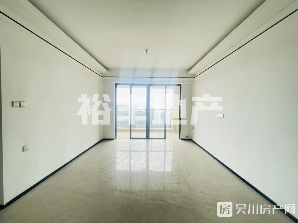 出售裕達(dá)豪庭4室2廳2衛(wèi)118平米98萬(wàn)住宅