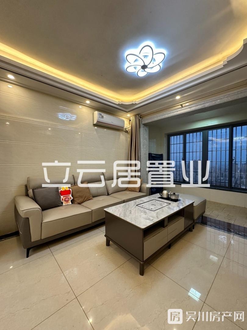 萬(wàn)和城75方豪裝2室2廳1衛(wèi)48萬(wàn)，可讀清源小學(xué)